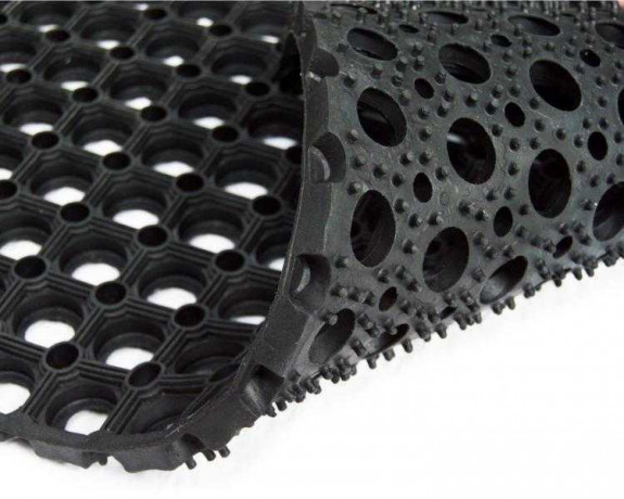 Ячеистый коврик